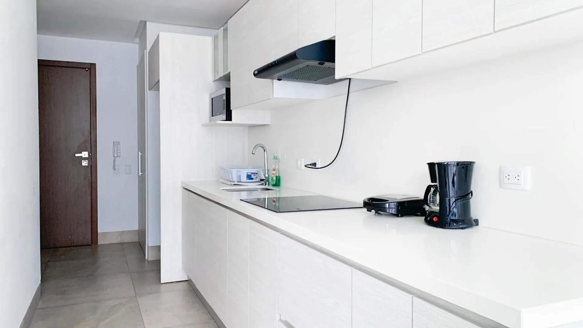 Suites Empresariales Cerca De Omni Hospital, Solaris , Mall Del Sol, Guayaquil 0*,  Ekvádor