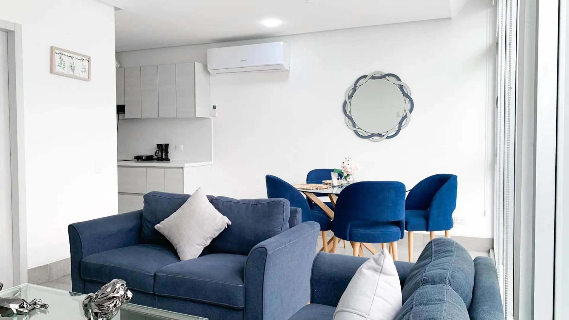 Suites Empresariales Cerca De Omni Hospital, Solaris , Mall Del Sol, Guayaquil 0*,