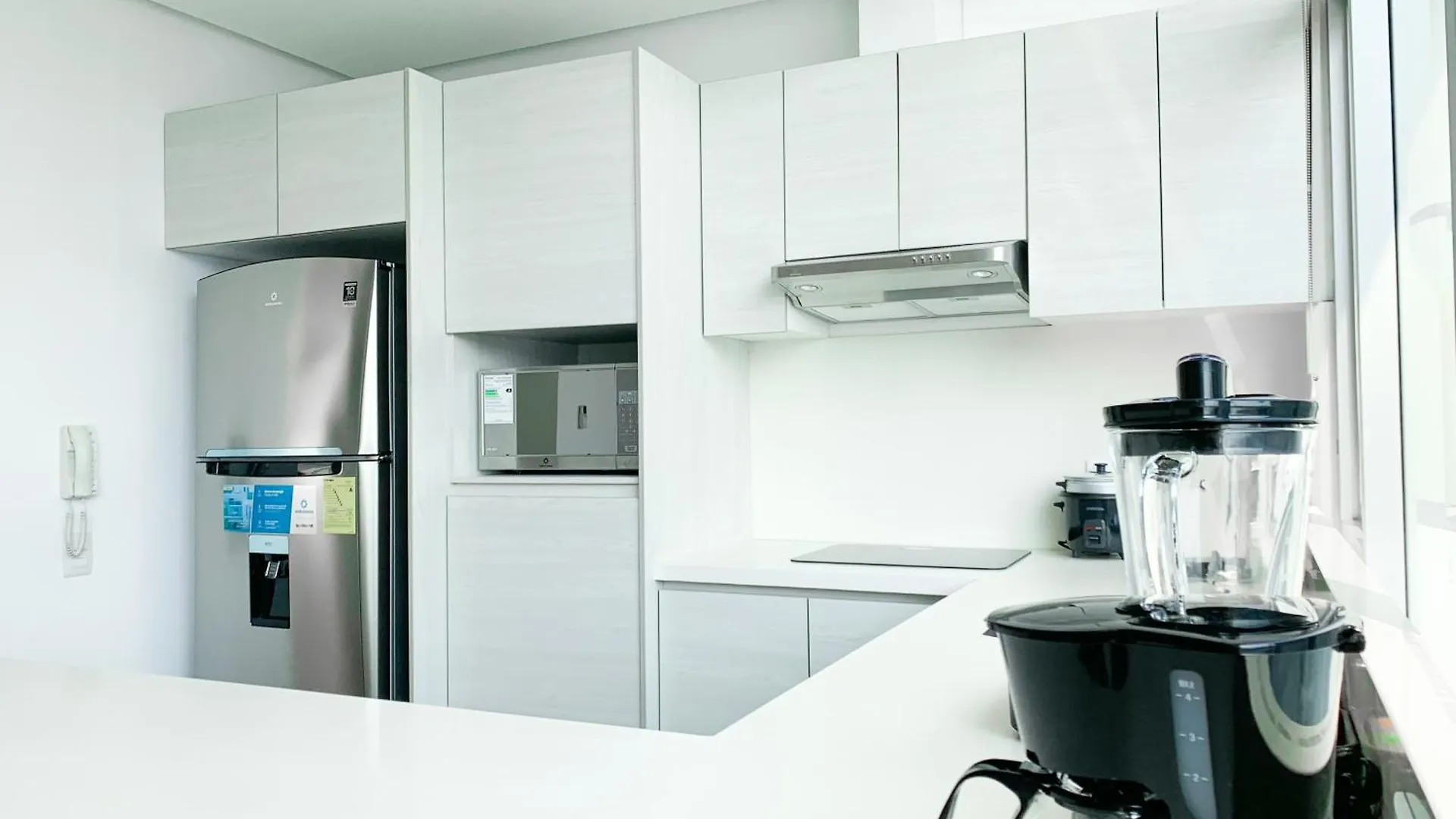 Suites Empresariales Cerca De Omni Hospital, Solaris , Mall Del Sol, Guayaquil Apartmán