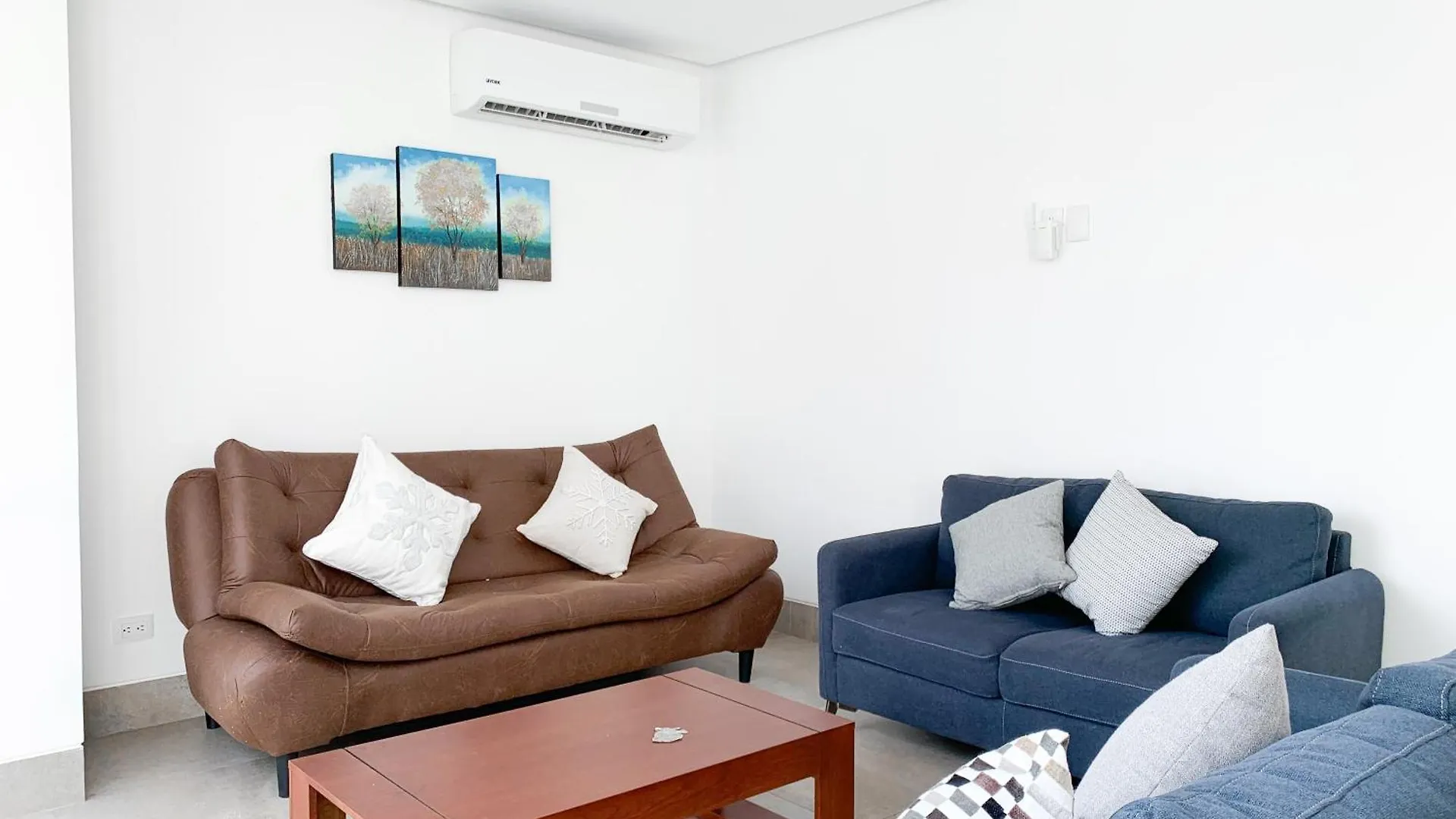 Suites Empresariales Cerca De Omni Hospital, Solaris , Mall Del Sol, Guayaquil 0*,  Ekvádor
