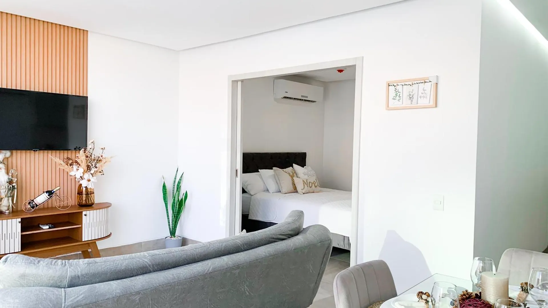 Suites Empresariales Cerca De Omni Hospital, Solaris , Mall Del Sol, Guayaquil